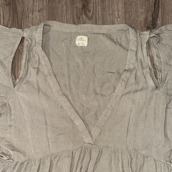 O'Neill Sage Green Ruffle Sleeve Blouse Women’s - Picture 7 of 9